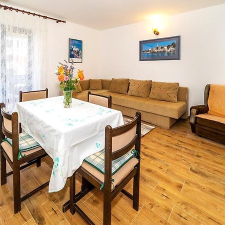 Apartments Jurina Krk Town Esterno foto
